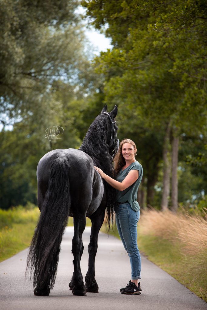 Friesland, Drenthe, Groningen, Sietske Bouma, Fotograaffriesland, Paardenfotograaf, Sybo fotografie, Wijnjewoude, Fries paard, fryske hynder, Paardenfotografie, paardenfotograaf, kfps