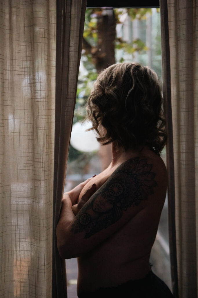 Boudoir fotograaf, sietske Ybema Bouma, Friesland, classy, intiemportret, sybofotografie, Wijnjewoude, Groningen, Drenthe