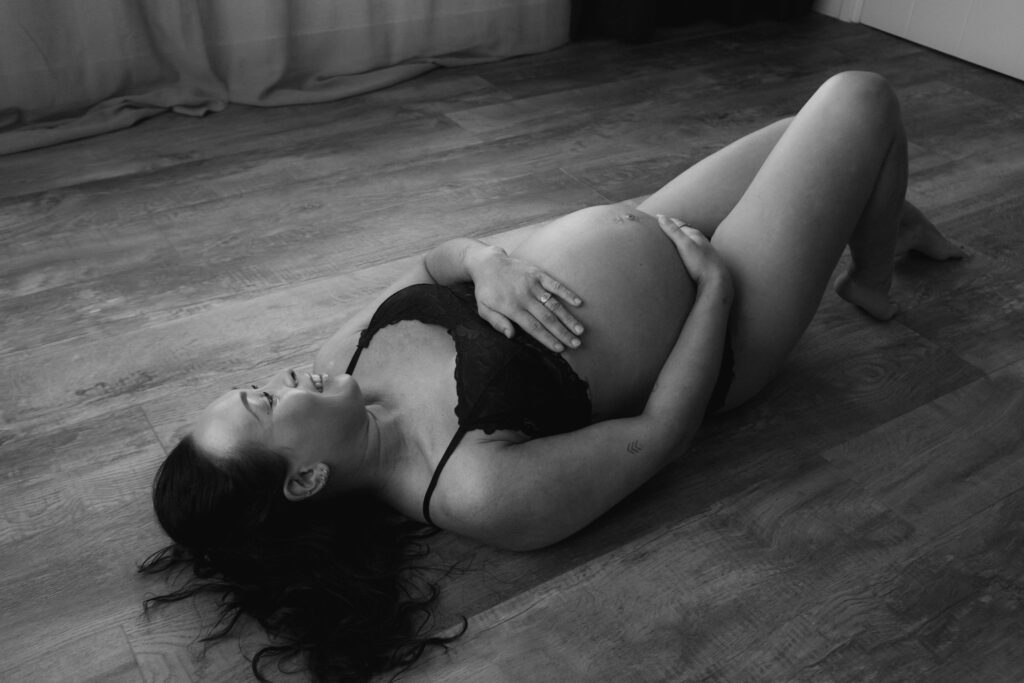 Boudoir fotograaf, sietske Ybema Bouma, Friesland, classy, intiemportret, sybofotografie, boudoirshoot, boudoir sessie, Wijnjewoude, Groningen, Drenthe, Friesland